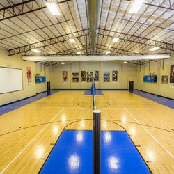Calo Programs - Basketball court for adolescents and teens enrolled in residential treatment program in Missouri.