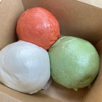 Dumpling Time - Berkeley - Trio of dessert baos - Chinese Near Me - Berkeley, California Dumpling Time - Berkeley - Trio of dessert baos - Chinese Near Me - Berkeley, California