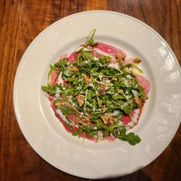Carpaccio di manzo e gorgonzola. Carpaccio di manzo e gorgonzola.