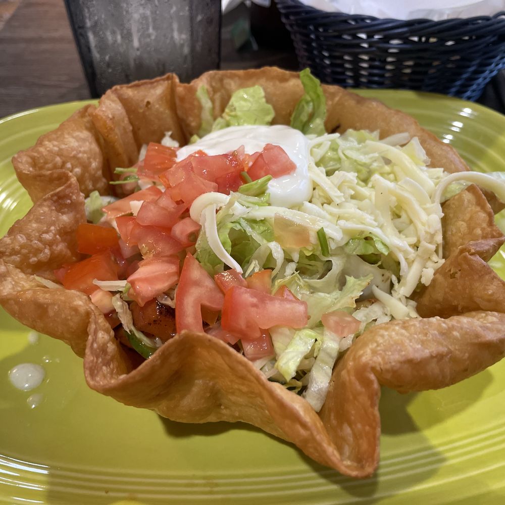 Arandas MX Cocina - Fajitas taco salad - Mexican Near Me - Godfrey, Illinois Arandas MX Cocina - Fajitas taco salad - Mexican Near Me - Godfrey, Illinois