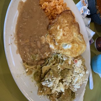 Hacienda Mexican Grill - Chilaquiles verdes - Mexican Near Me - Salinas, California