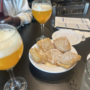 Grits and Eggs Breakfast Kitchen - Beignets - Breakfast & Brunch Near Me - Atlanta, Georgia Grits and Eggs Breakfast Kitchen - Beignets - Breakfast & Brunch Near Me - Atlanta, Georgia