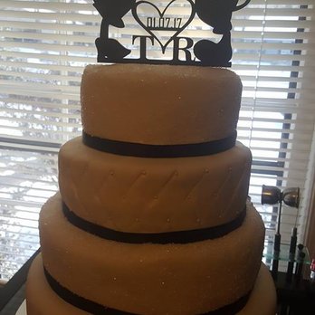 Antigone's Cake - Winter wedding - Cupcakes Near Me Antigone's Cake - Winter wedding - Cupcakes Near Me