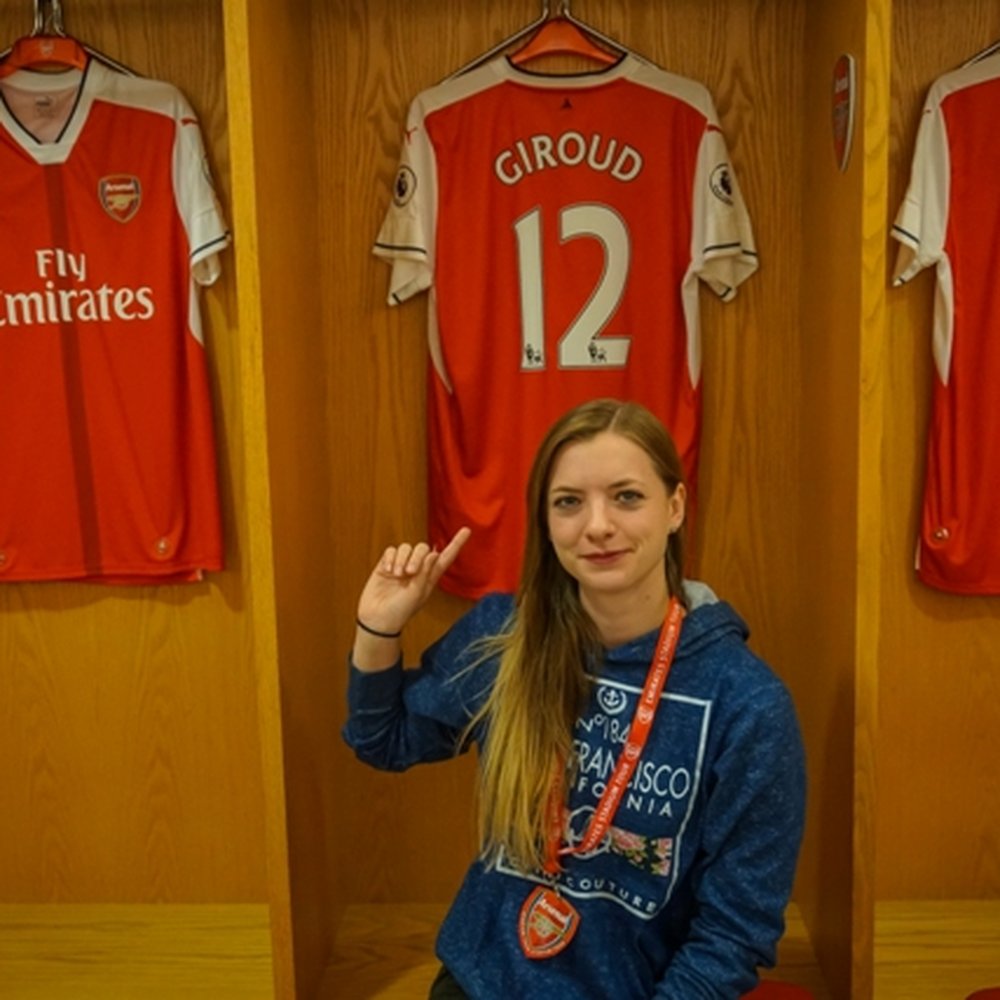 The Emirates Stadium - My wife likes Giroud, of course. - Stadiums & Arenas Near Me - London, XGL The Emirates Stadium - My wife likes Giroud, of course. - Stadiums & Arenas Near Me - London, XGL