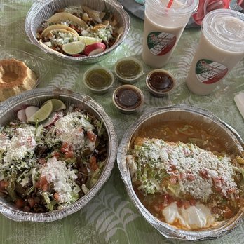 Los Potrillos - Flan, chicken tacos, horchata, carne asada sopes, & al pastor macho burrito - Mexican Near Me - Seattle, Washington Los Potrillos - Flan, chicken tacos, horchata, carne asada sopes, & al pastor macho burrito - Mexican Near Me - Seattle, Washington