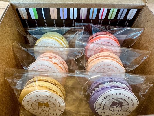 Mjomii Dessert & Coffee House by null