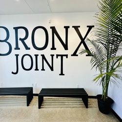 Bronx Joint - Vestibule