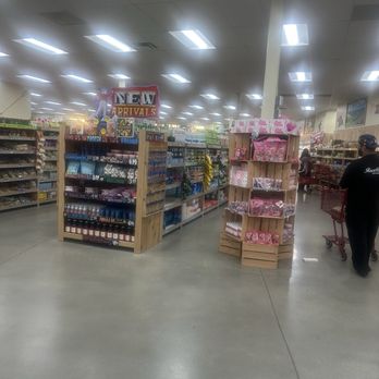 Trader Joe's - Grocery Near Me - Northridge, California