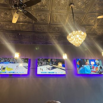Jordyn's Soul Cafe - Soul Food Near Me - Chicago, Illinois