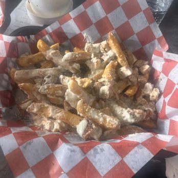 Wayside Market - i ordered the Blackened Chicken Alfredo Fries - Pizza Near Me - Media, Pennsylvania Wayside Market - i ordered the Blackened Chicken Alfredo Fries - Pizza Near Me - Media, Pennsylvania