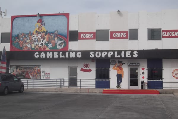 Spinettis Gaming Supplies by null