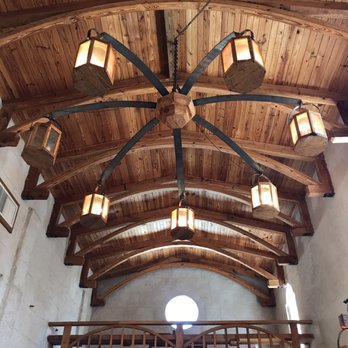Newman Castle - Despite a mediocre 2nd visit, the owner is a genius in building this castle. Look at this ceiling and chandelier! - Bus Tours Near Me - Bellville, Texas Newman Castle - Despite a mediocre 2nd visit, the owner is a genius in building this castle. Look at this ceiling and chandelier! - Bus Tours Near Me - Bellville, Texas