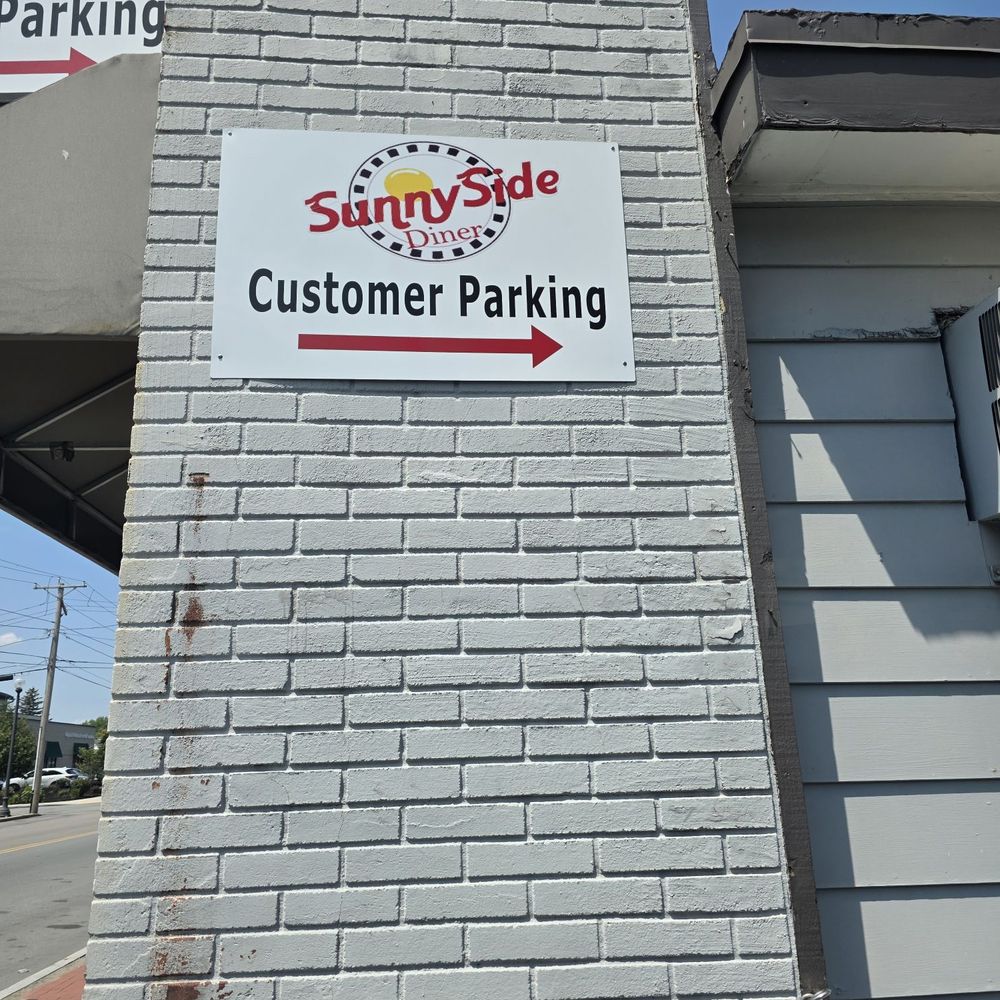 Sunnyside Diner - Small, dirt parking lot behind building (enter next to gas station) - Coffee & Tea Near Me - Lawrence, Massachusetts Sunnyside Diner - Small, dirt parking lot behind building (enter next to gas station) - Coffee & Tea Near Me - Lawrence, Massachusetts
