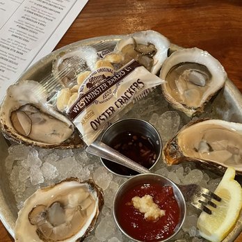Old Ebbitt Grill - Oyster - Bars Near Me - Washington, DC, District of Columbia Old Ebbitt Grill - Oyster - Bars Near Me - Washington, DC, District of Columbia