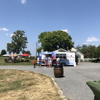 Stone Tower Winery - Wineries Near Me - Leesburg, Virginia Stone Tower Winery - Wineries Near Me - Leesburg, Virginia