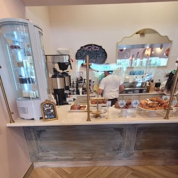 Le Petit Paris - French Near Me - Ponte Vedra Beach, Florida Le Petit Paris - French Near Me - Ponte Vedra Beach, Florida