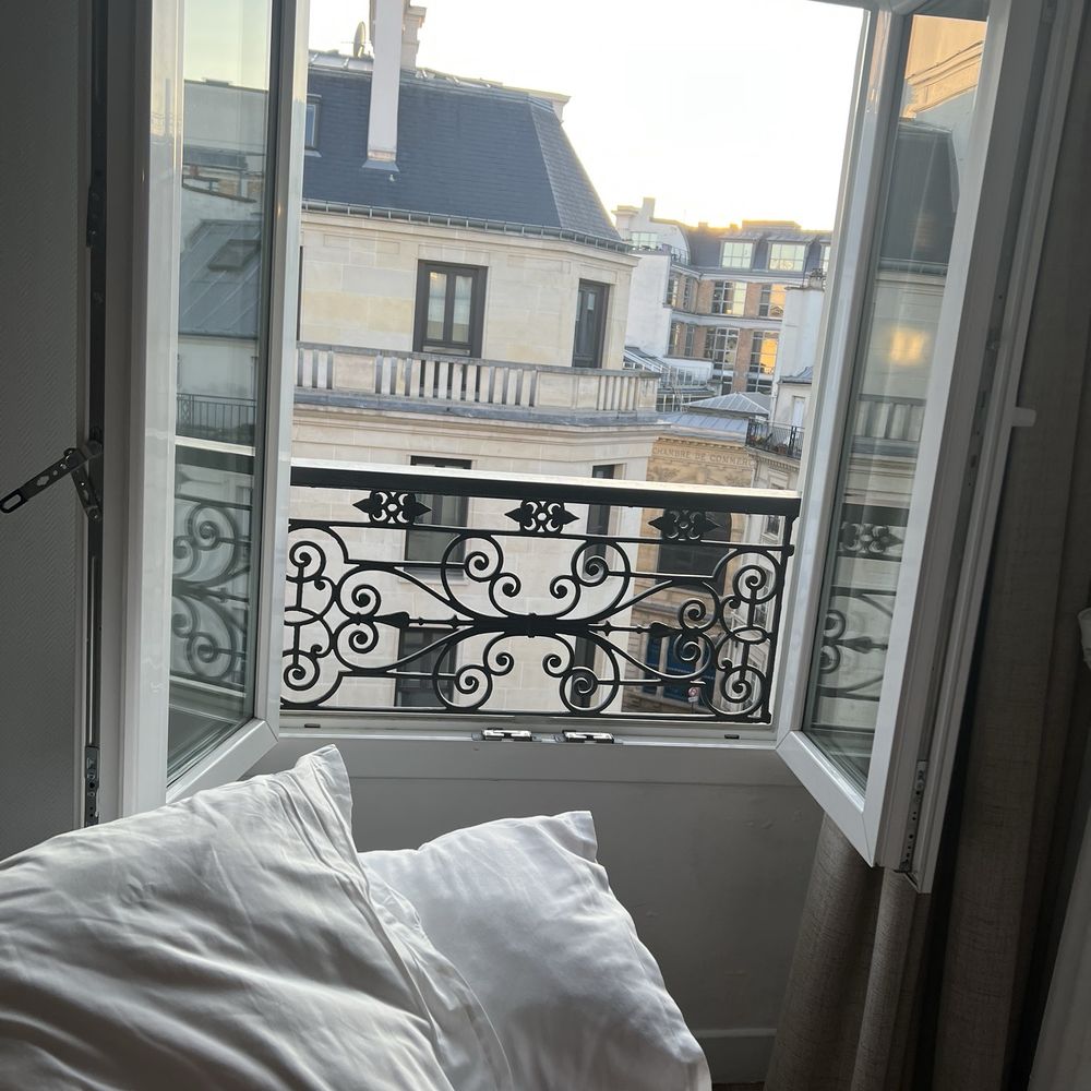 Hôtel Korner - Our view - Hotels Near Me - Paris, 75