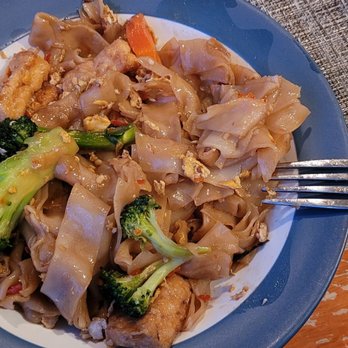 Chai Thai Noodles Berkeley - Pad Se-ew Noodles - Thai Near Me - Berkeley, California Chai Thai Noodles Berkeley - Pad Se-ew Noodles - Thai Near Me - Berkeley, California