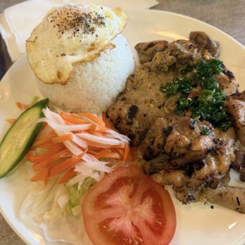 Pho Vinh - Grilled chicken rice platter with egg - Vietnamese Near Me - Richmond Hill, Ontario Pho Vinh - Grilled chicken rice platter with egg - Vietnamese Near Me - Richmond Hill, Ontario