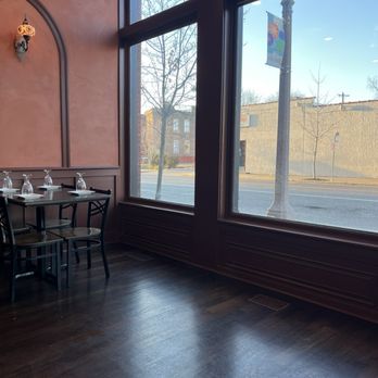 Sultān Mediterranean Restaurant - Interior facing street - Mediterranean Near Me - St. Louis, Missouri