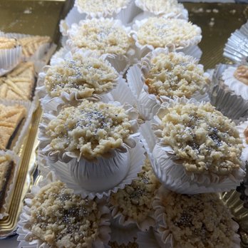 Belmo Cafe - Coffee & Tea Near Me - Berkeley, California