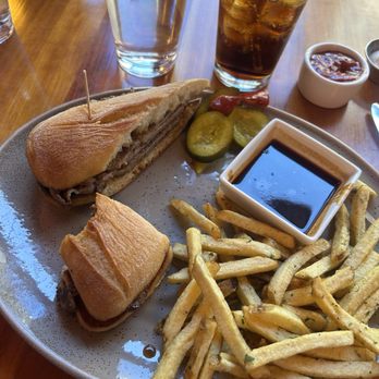 Jackson's Bar and Oven - French dip - Comfort Food Near Me - Santa Rosa, California