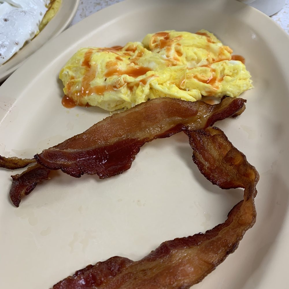 Lovick's Cafe - Scrambled eggs and bacon - Breakfast & Brunch Near Me - Kinston, North Carolina Lovick's Cafe - Scrambled eggs and bacon - Breakfast & Brunch Near Me - Kinston, North Carolina