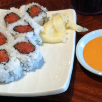 Sushi Tomi - Spicy tuna roll - Sushi Bars Near Me - Mountain View, California Sushi Tomi - Spicy tuna roll - Sushi Bars Near Me - Mountain View, California
