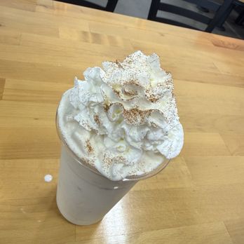 Buzzed Bull Creamery - Cinnamon Toast Crunch buzzed milkshake - Desserts Near Me - Pigeon Forge, Tennessee