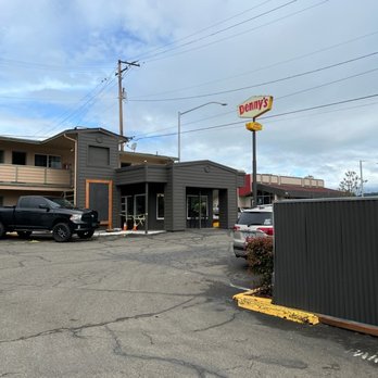 Riverfront Inn- Roseburg - Hotels Near Me - Roseburg, Oregon Riverfront Inn- Roseburg - Hotels Near Me - Roseburg, Oregon