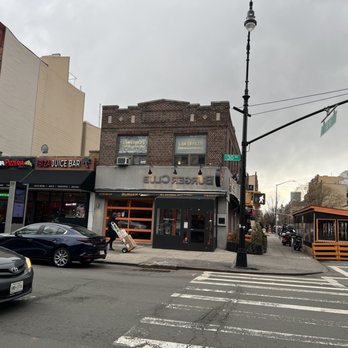 Burger Club - Outside - Burgers Near Me - Astoria, New York Burger Club - Outside - Burgers Near Me - Astoria, New York