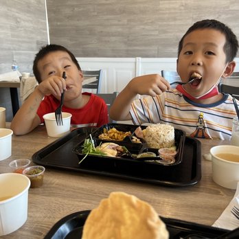 Chicken Licious - Hainan chicken, Boneless chicken is easy to feed my kids. - Malaysian Near Me - San Jose, California Chicken Licious - Hainan chicken, Boneless chicken is easy to feed my kids. - Malaysian Near Me - San Jose, California