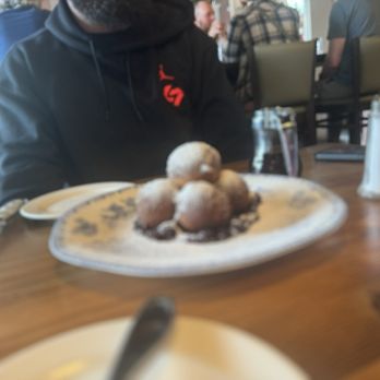 Cecilia - Doughnuts - Breakfast & Brunch Near Me - Vancouver, Washington