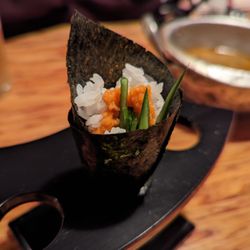 Dan Sung Sa - Tuna Hand Roll