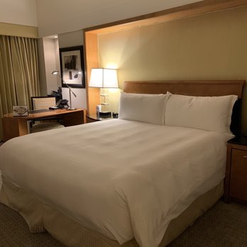 Mandarin Oriental Hotel - Nice king bed room - Hotels Near Me - Boston, Massachusetts Mandarin Oriental Hotel - Nice king bed room - Hotels Near Me - Boston, Massachusetts