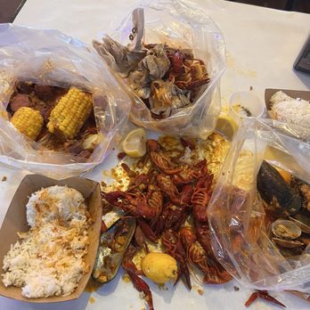 The Boiling Crab - Frozen Crawfish - Seafood Near Me - Honolulu, Hawaii