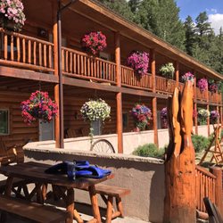Inn At the Lake