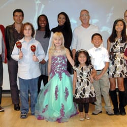 Vocal Arts Studios - Vocal Arts Studios December holiday showcase featuring students of Linda Mitchell