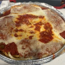 Cacciatori Pizza & Pasta - Chicken Parmigiana - Yum!! :)