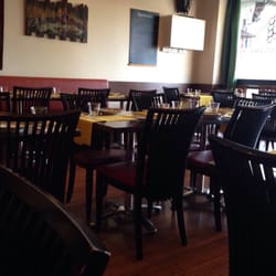 Peppercorn Thai Restaurant - Early dinner before the rush. Usually booked out on weekend nights