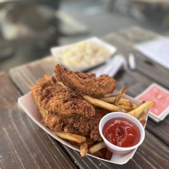 Satisfried - Best. Chicken. Fingers. . - Food Trucks Near Me - San Antonio, Texas Satisfried - Best. Chicken. Fingers. . - Food Trucks Near Me - San Antonio, Texas