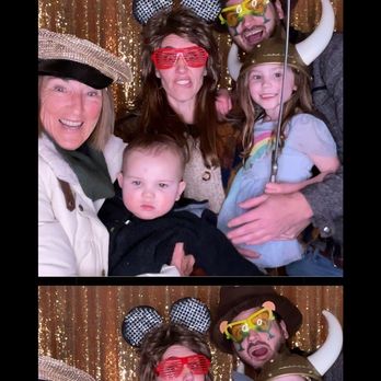 Breeze Photo Booth - Photo Booth Rentals Near Me
