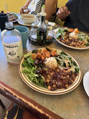 Shangri-La Vegan On Linden by null