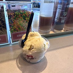Salted caramel Oreo & banana pudding ice cream Salted caramel Oreo & banana pudding ice cream