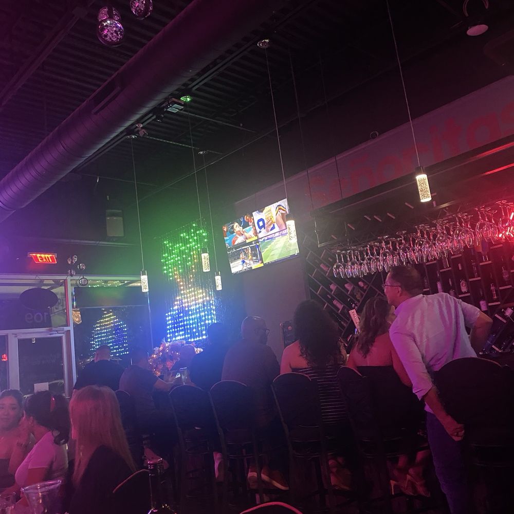 Senoritas Wine Bar - Wine Bat - Wine Bars Near Me - San Antonio, Texas Senoritas Wine Bar - Wine Bat - Wine Bars Near Me - San Antonio, Texas