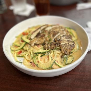 Loading Gastrobrunch - Oodles of Zoodles with chicken - Breakfast & Brunch Near Me - St Cloud, Florida