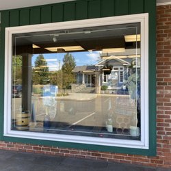 Mt Carmel Wine & Spirits