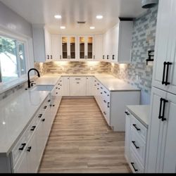 Custom Tile Stone & Decor