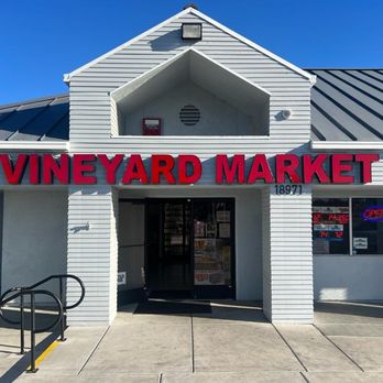 Vineyard Market - the front of the store - Grocery Near Me - Sonoma, California Vineyard Market - the front of the store - Grocery Near Me - Sonoma, California