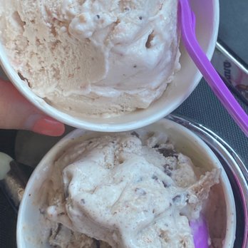 La Michoacana - Strawberries and cream and Chocolate Banana - Desserts Near Me - Merced, California La Michoacana - Strawberries and cream and Chocolate Banana - Desserts Near Me - Merced, California